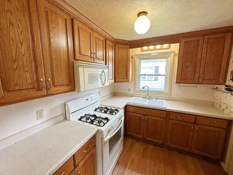 107 South 3rd Avenue Streator IL 61364