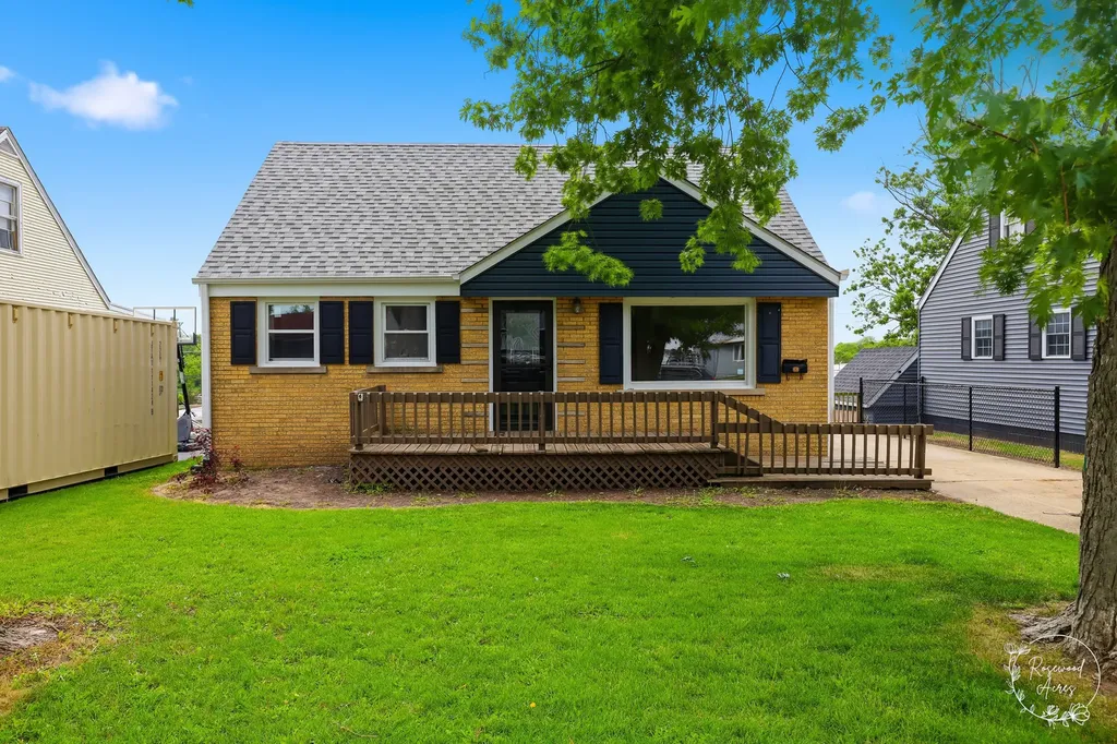 1375 Inglesh Avenue Kankakee IL 60901