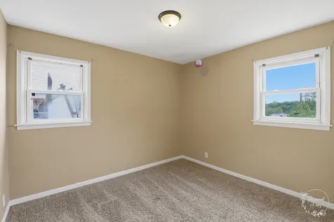 1375 Inglesh Avenue Kankakee IL 60901