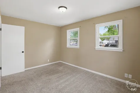 1375 Inglesh Avenue Kankakee IL 60901