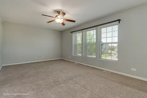 656 Hawley Drive Oswego IL 60543