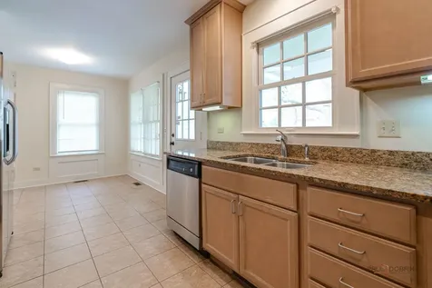 430 North Sheridan Road Waukegan IL 60085