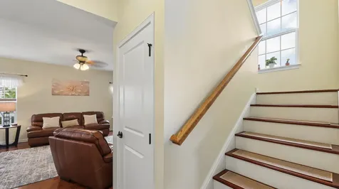 3811 Ivy Lane Elgin IL 60124