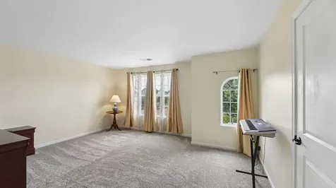 3811 Ivy Lane Elgin IL 60124