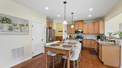 3811 Ivy Lane Elgin IL 60124