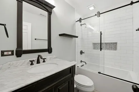 619 North Racine Avenue Chicago IL 60642