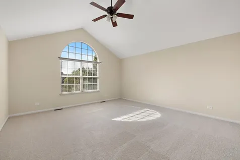 113 Valencia Parkway Gilberts IL 60136
