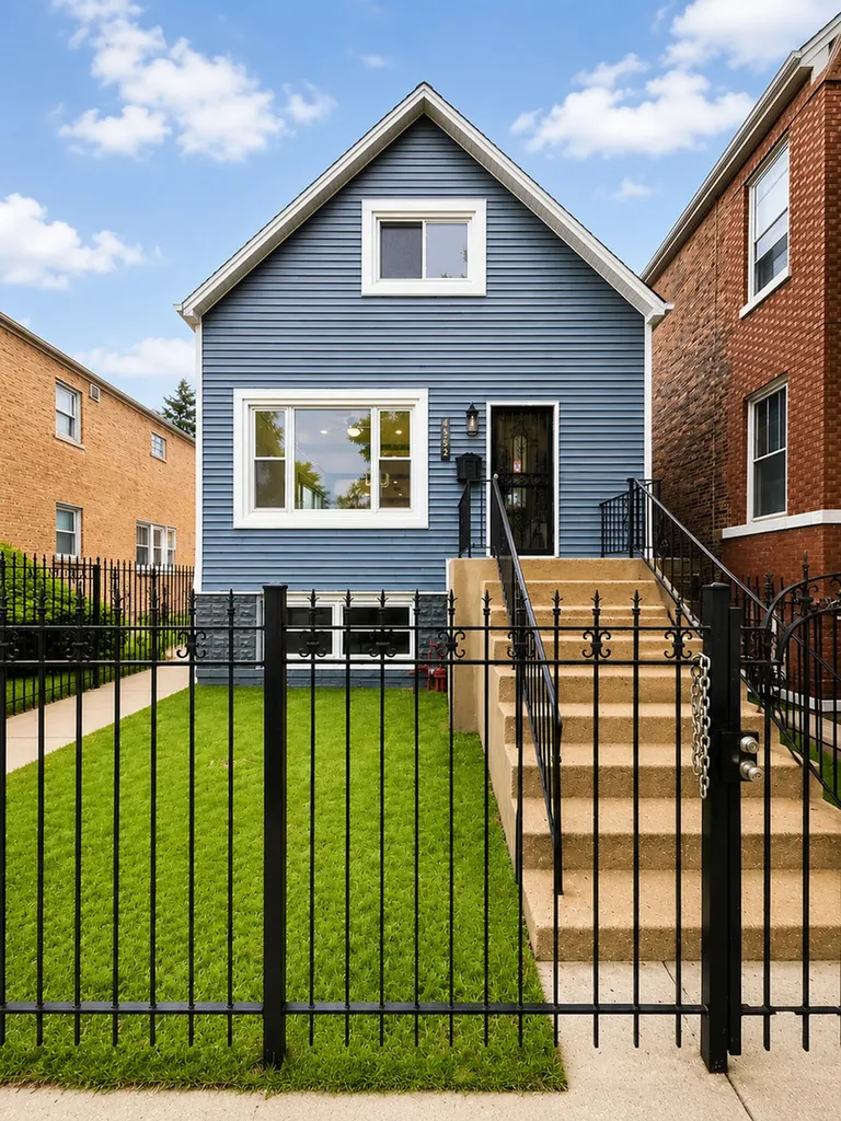 4552 South California Avenue Chicago IL 60632