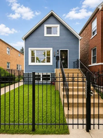 4552 South California Avenue Chicago IL 60632