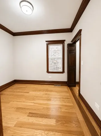 4552 South California Avenue Chicago IL 60632