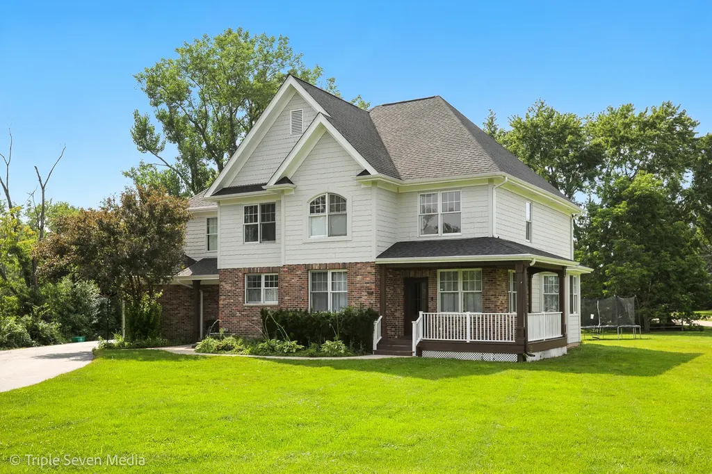 7350 Forest Hill Road Burr Ridge IL 60527