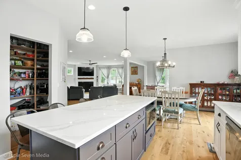 7350 Forest Hill Road Burr Ridge IL 60527