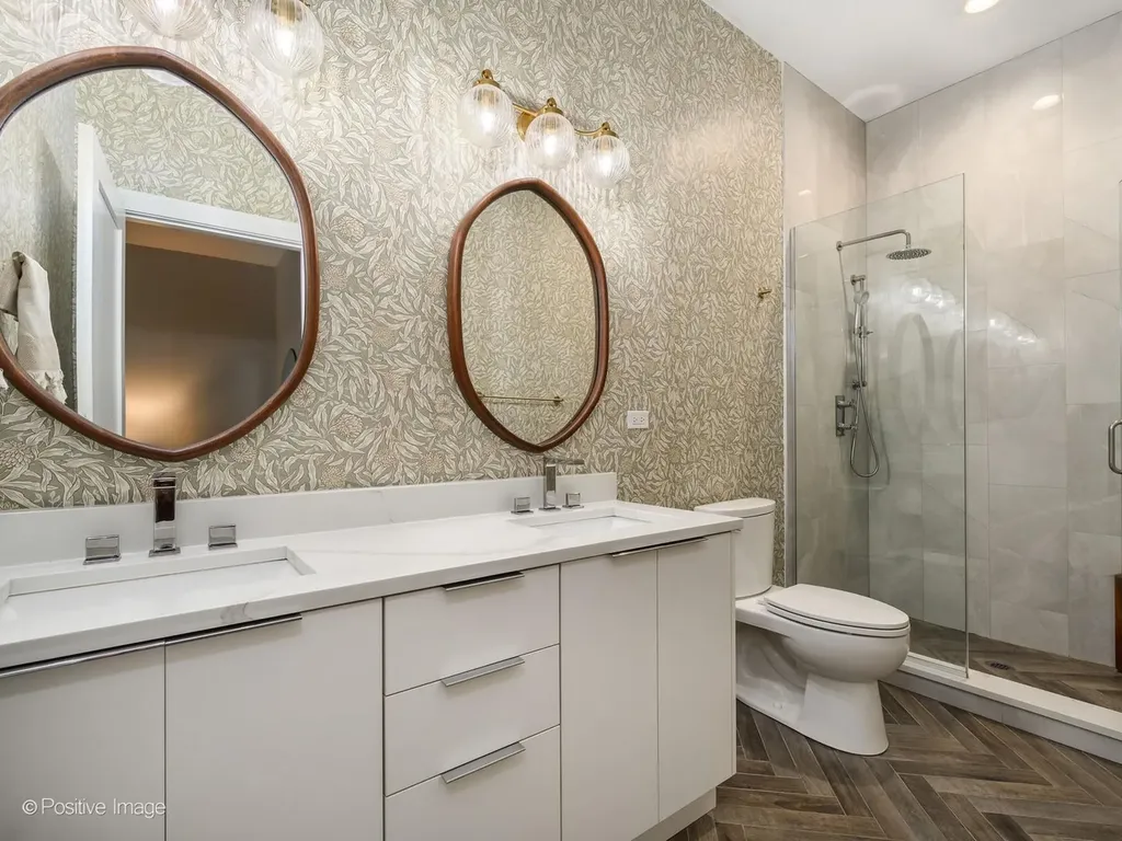 525 North Bishop Street Chicago IL 60642