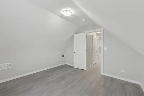 4904 West 31st Street Cicero IL 60804