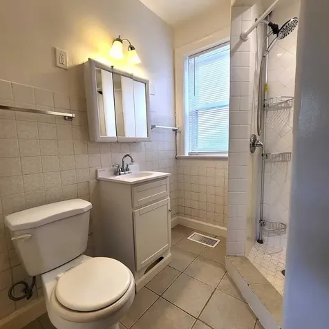 1143 East 81st Place Chicago IL 60619