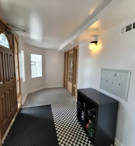 1143 East 81st Place Chicago IL 60619