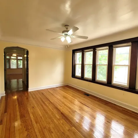 1143 East 81st Place Chicago IL 60619