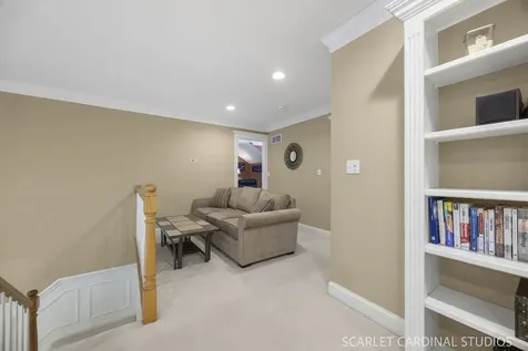 1028 Crestwood Circle St. Charles IL 60175