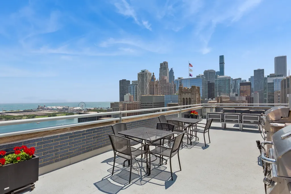 222 East Pearson Street Chicago IL 60611