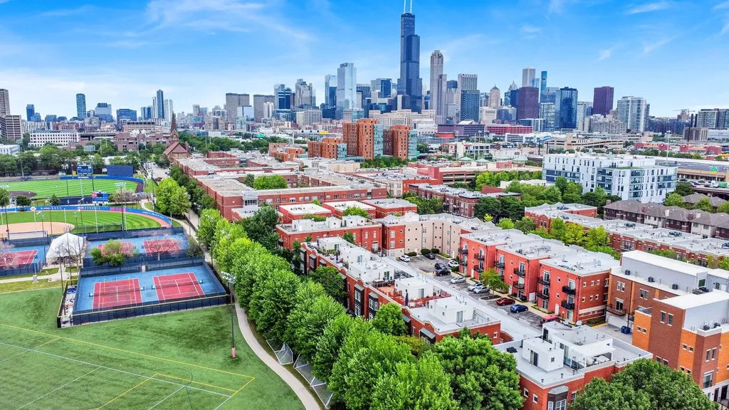 1000 West 15th Street Chicago IL 60608