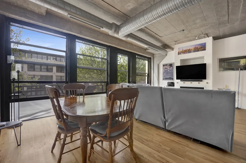 1000 West 15th Street Chicago IL 60608