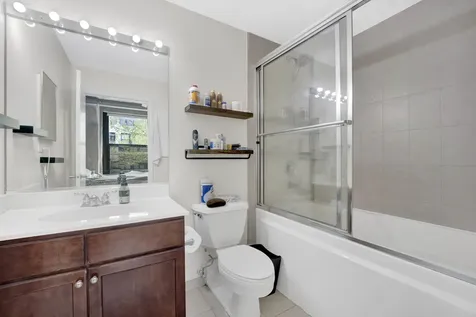 1000 West 15th Street Chicago IL 60608