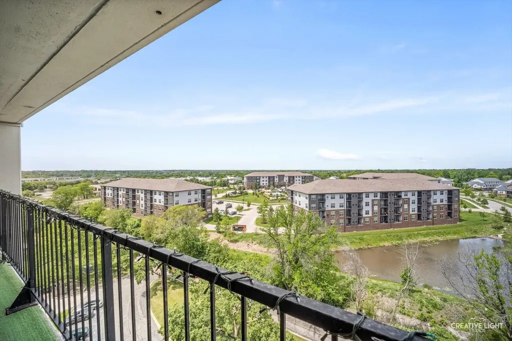 2015 South Finley Road Lombard IL 60148
