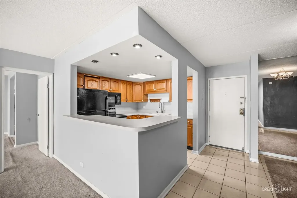 2015 South Finley Road Lombard IL 60148