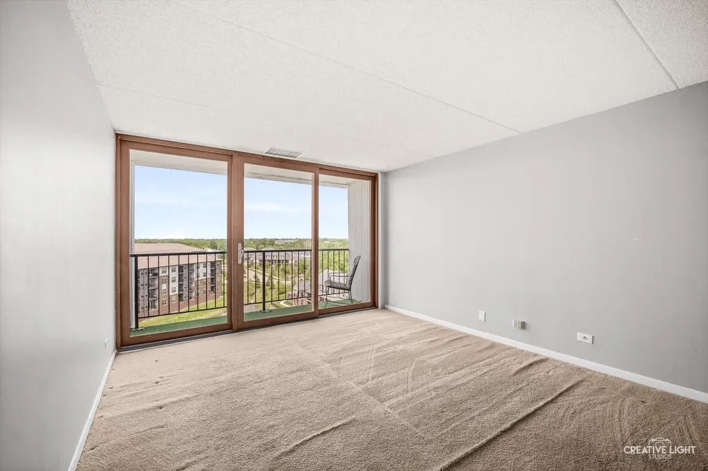 2015 South Finley Road Lombard IL 60148