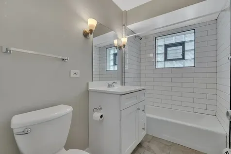 38 South Waiola Avenue La Grange IL 60525