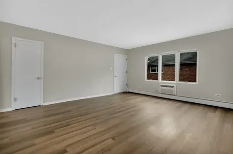 38 South Waiola Avenue La Grange IL 60525