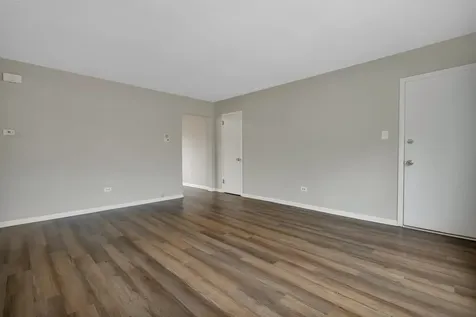 38 South Waiola Avenue La Grange IL 60525