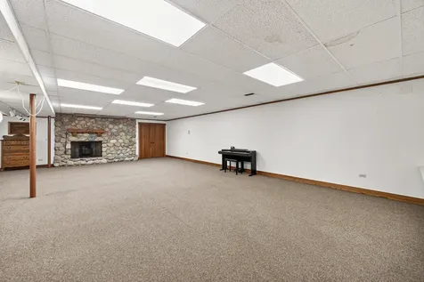 27250 North Meadowoods Lane Mettawa IL 60048