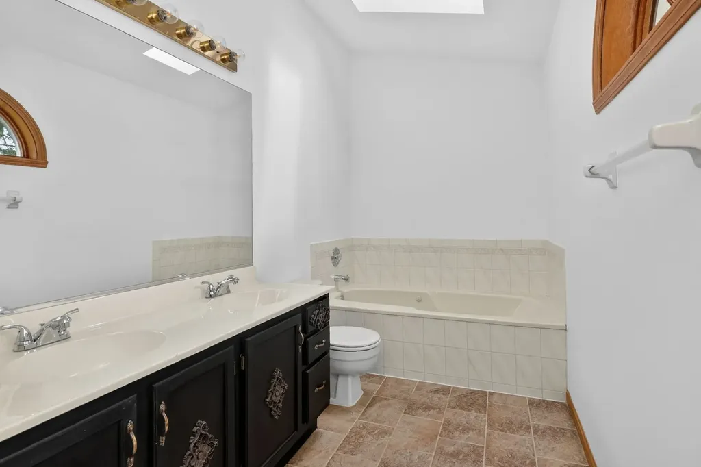 441 Breckenridge Drive Aurora IL 60504