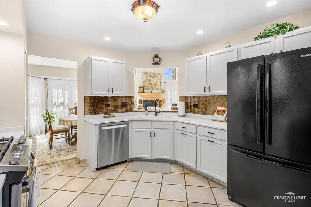 0N682 Chelsea Circle Winfield IL 60190