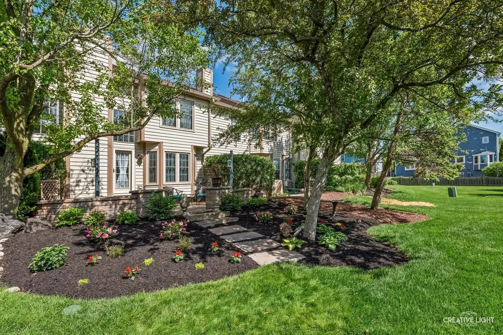 0N682 Chelsea Circle Winfield IL 60190
