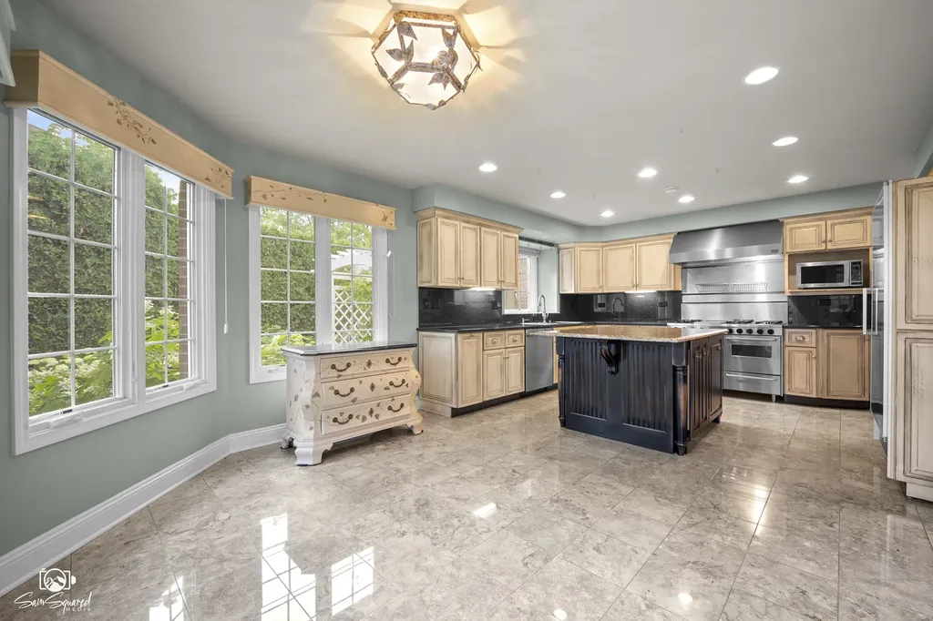 17649 South Richmond Road Plainfield IL 60586