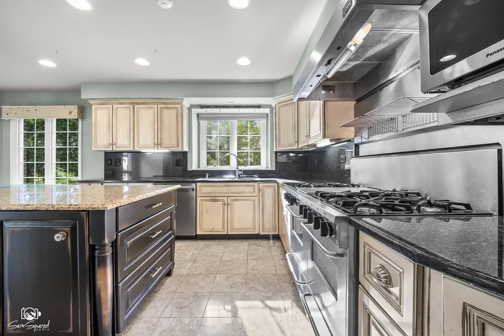 17649 South Richmond Road Plainfield IL 60586