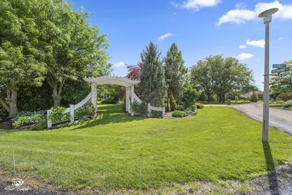 17649 South Richmond Road Plainfield IL 60586