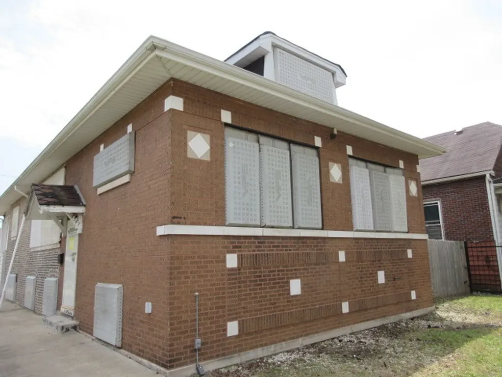 8347 South Green Street Chicago IL 60620