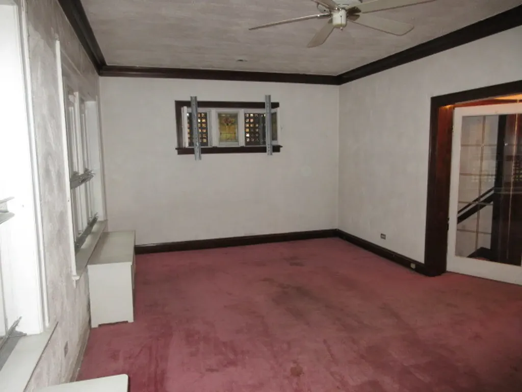 8347 South Green Street Chicago IL 60620