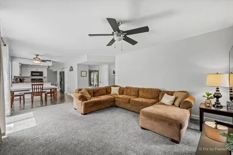 658 Wainsford Drive Hoffman Estates IL 60169