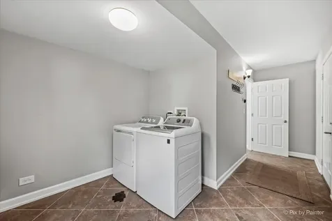 658 Wainsford Drive Hoffman Estates IL 60169