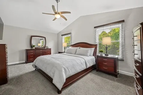 658 Wainsford Drive Hoffman Estates IL 60169