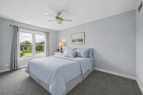 658 Wainsford Drive Hoffman Estates IL 60169