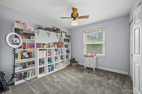 658 Wainsford Drive Hoffman Estates IL 60169