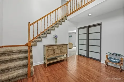 658 Wainsford Drive Hoffman Estates IL 60169