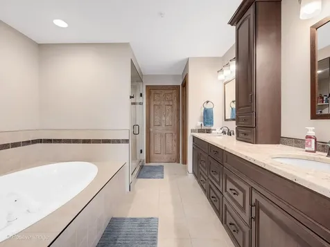 17534 West Windhaven Court Grayslake IL 60030