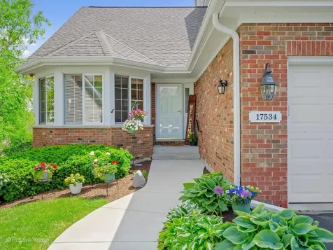 17534 West Windhaven Court Grayslake IL 60030