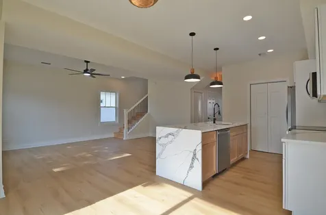 414 2ND Avenue Ottawa IL 61350